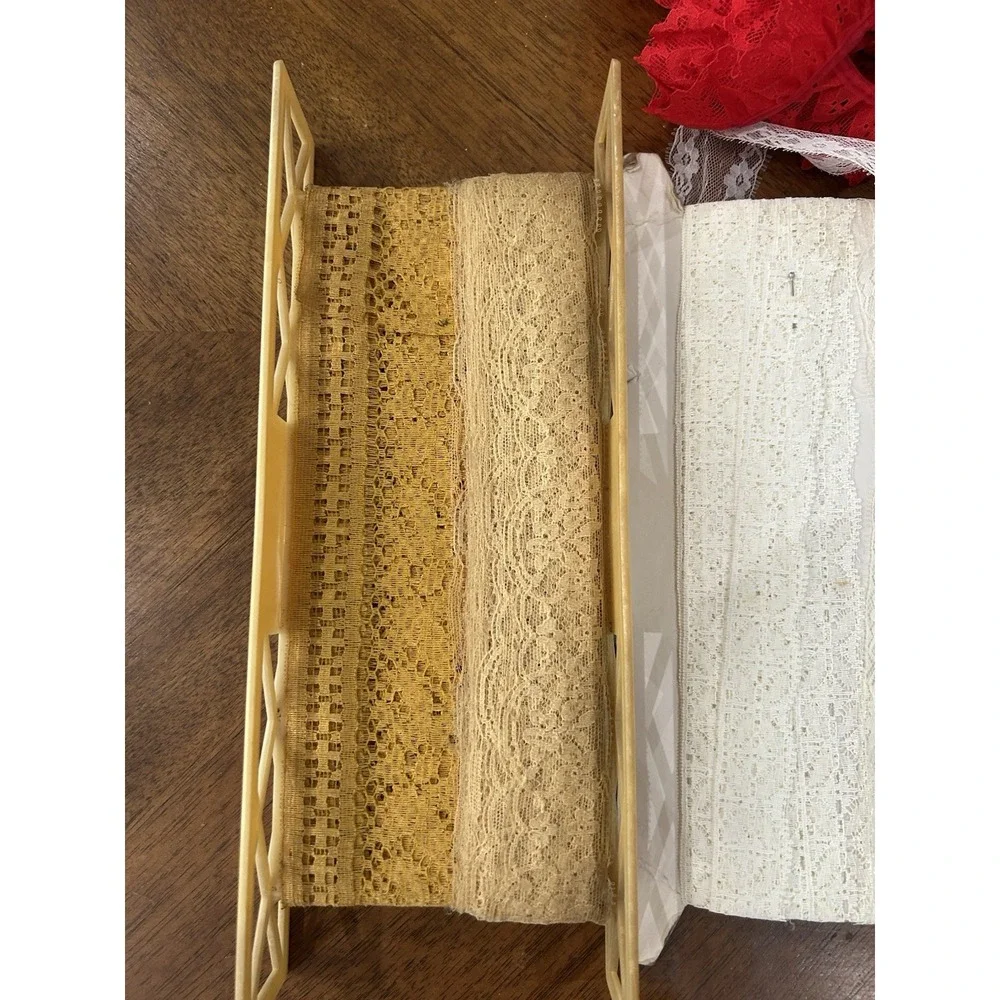 Estate Find Vintage Antique Lace And Trim Lot Ivory White‎ Black Red BEAUTIFUL